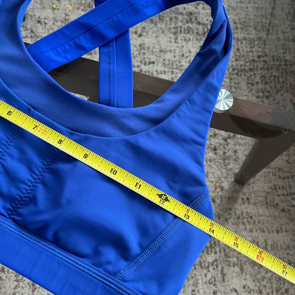 Lululemon Run: Stuff Your Bra 
Harbor Blue Size 8 - Picture 8 of 11